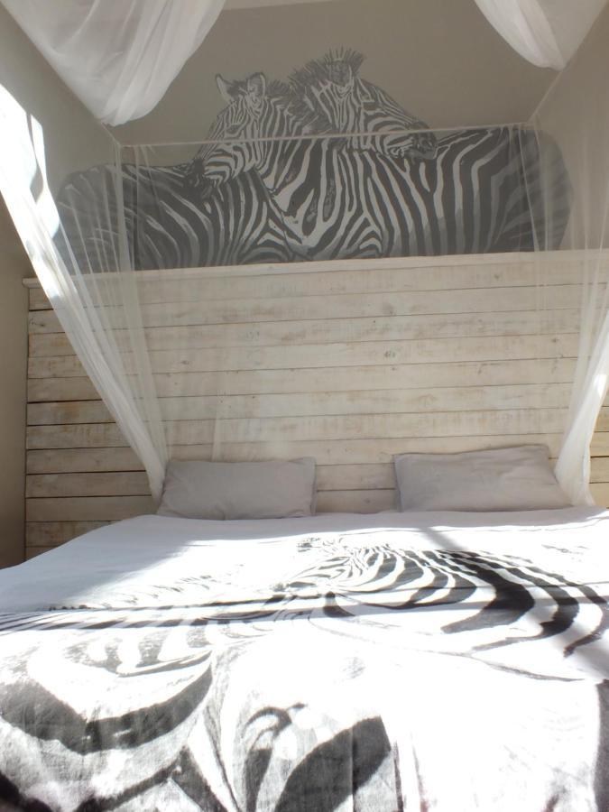Paradisegarden Backpackers วินด์ฮุก ภายนอก รูปภาพ