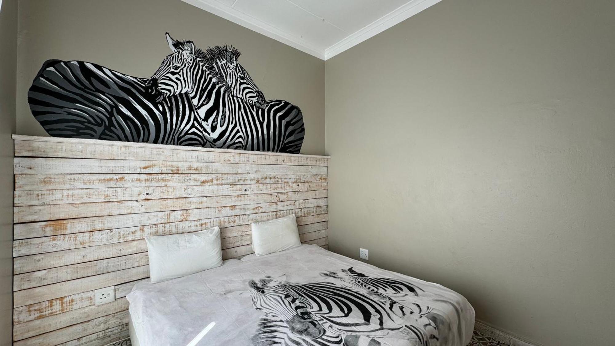Paradisegarden Backpackers วินด์ฮุก ภายนอก รูปภาพ